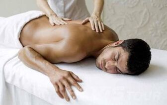 Le massage est l'une des méthodes de traitement de l'ostéochondrose cervicale